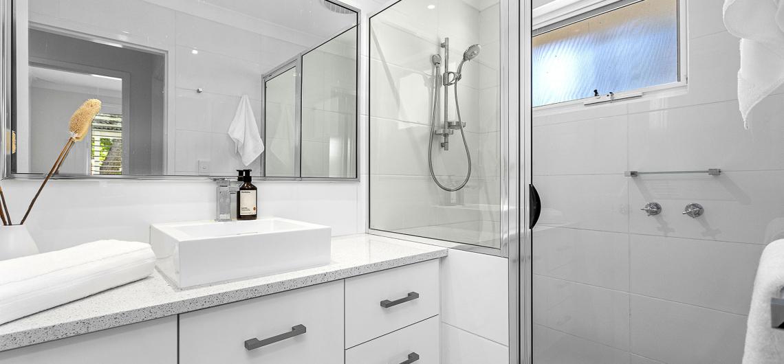 image for DELIGHTFULLY RENOVATED, SUN DRENCHED SANCTUARY