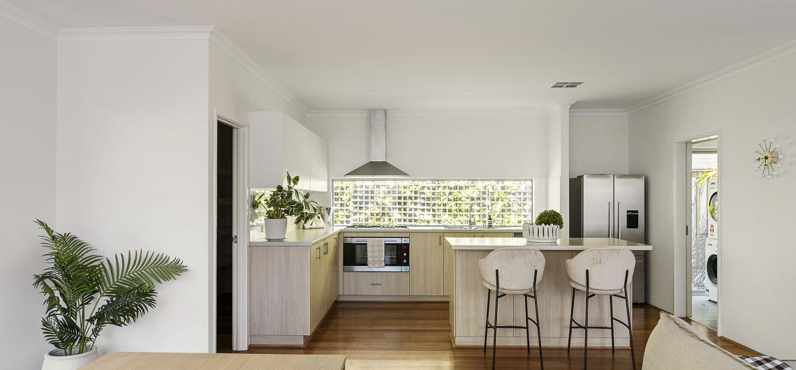 image for EFFORTLESS LIVING