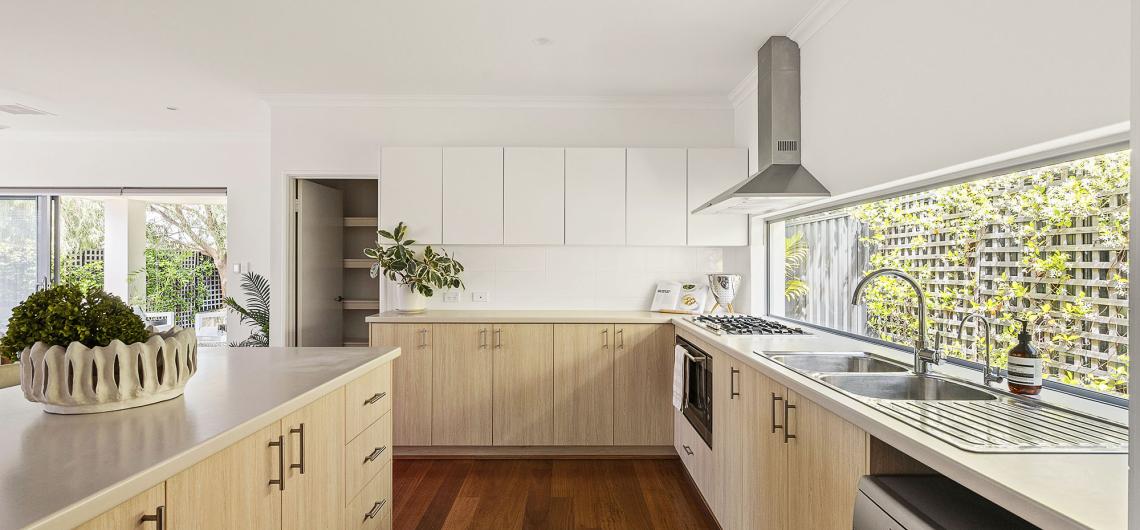 image for EFFORTLESS LIVING