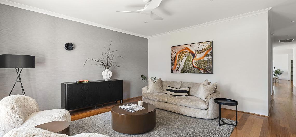 image for EFFORTLESS LIVING