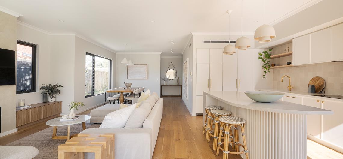 image for DISTINCTIVE FAIRWAY RESIDENCE